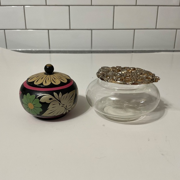 VTG Handpainted Lacquerware Trinket or Sugar Bowl & Glass Metal Trinket Dish - Picture 4 of 7